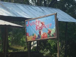 I know, I KNOW, but it just made me chuckle